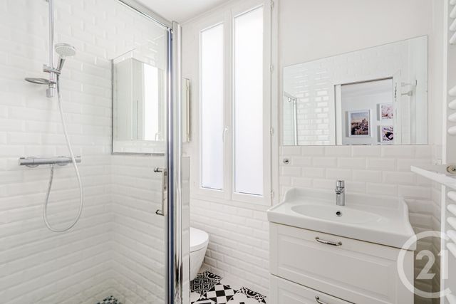 Afficher la photo en grand Appartement à vendre - 2 pièces - 46,69 m2 - Paris - 75005 - ILE-DE-FRANCE