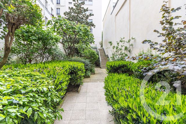 Afficher la photo en grand Appartement Studio à vendre - 1 pièce - 21,82 m2 - Paris - 75005 - ILE-DE-FRANCE