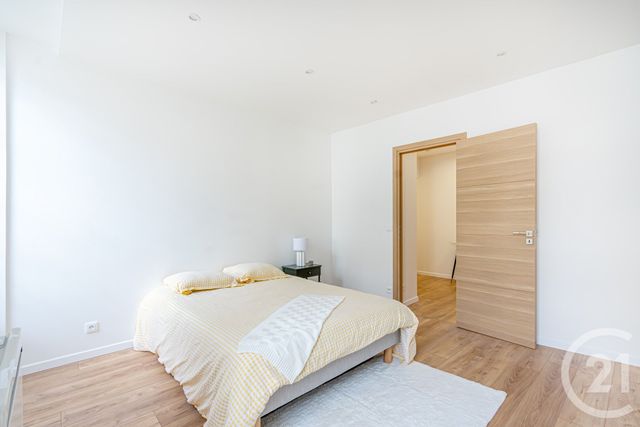 Afficher la photo en grand Appartement à vendre - 4 pièces - 109,71 m2 - Paris - 75003 - ILE-DE-FRANCE