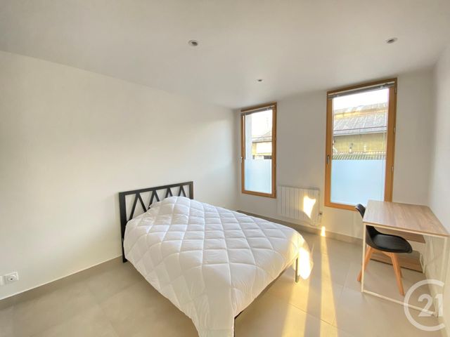 Appartement F1 à louer - 1 pièce - 13 m2 - Ivry Sur Seine - 94 - ILE-DE-FRANCE