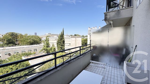 Appartement Studio à louer PARIS