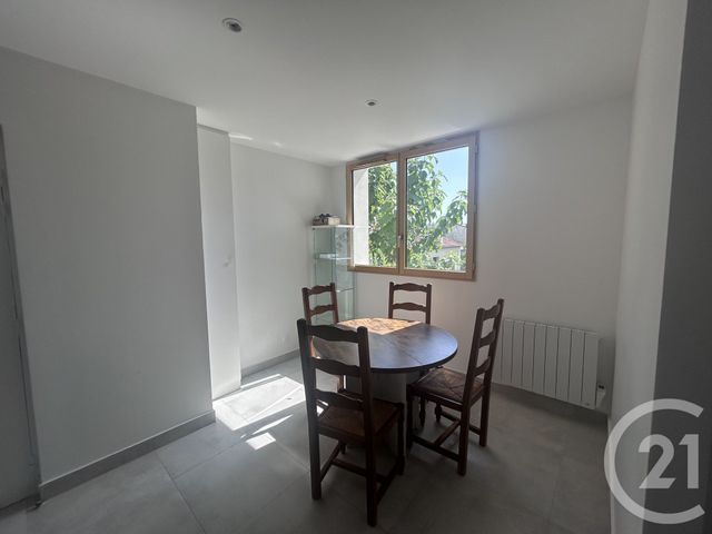 Appartement F1 &agrave; louer - 1 pi&egrave;ce - 13 m2 - Ivry Sur Seine - 94 - ILE-DE-FRANCE